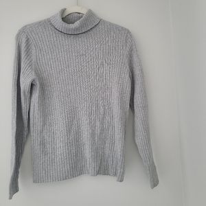 Grey thick ribbed turtleneck